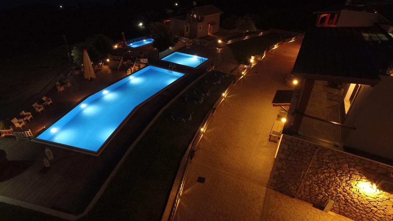 Ionion Fos Aparthotel Nikiana Luaran gambar